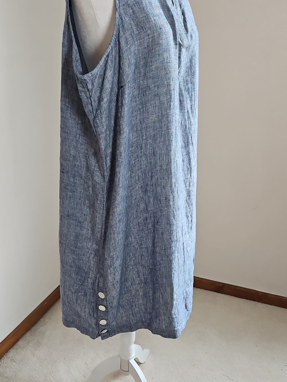Tahari 1X Linen Sleeveless Chambray V Neck  Dress MOP Side Hem Buttons - Picture 6 of 8